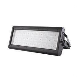 Proyector industrial WANDA de alta potencia 300W 5700K 100-277V 45000lm PF -0,90 CRI -80Ra 50-60Hz IK08 IP65 581x254x136mm