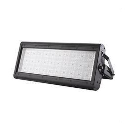 Proyector industrial WANDA de alta potencia 300W 4200K 100-277V 43500lm PF -0,90 CRI -80Ra 50-60Hz IK08 IP65 581x254x136mm